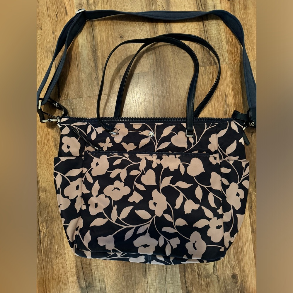 FREE SHIPPING!!kate spade Diaper Bag in Navy Blue with Spacious Interior